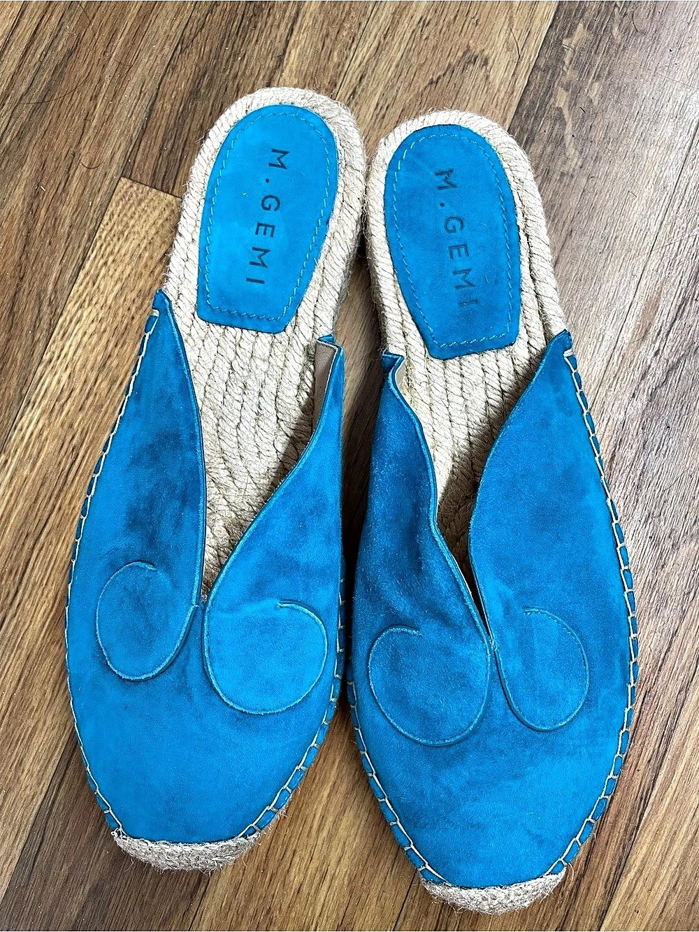 M. Gemi The Nido Curvo Blue Suede Mules EU 38 Like New